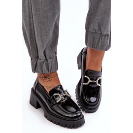 Fekete lakkozott magas sarkú cipő 2