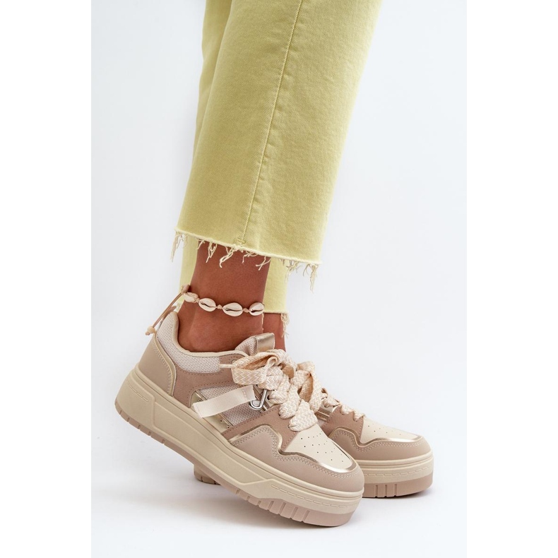 Bézs platformú sportcipő 1