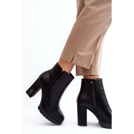 Női bokacsizma Fekete 2