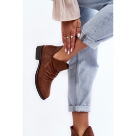 Barna színű női bokacsizma fodrokkal 2