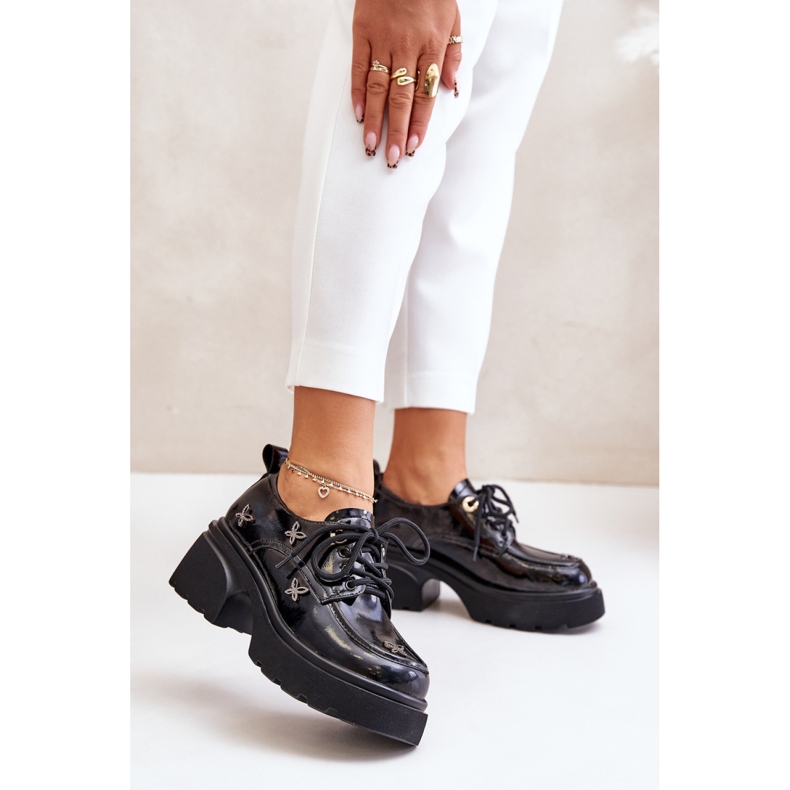 Fekete Lakk részletekkel díszített női cipő 1 Fekete Lakk részletekkel díszített női cipő 1