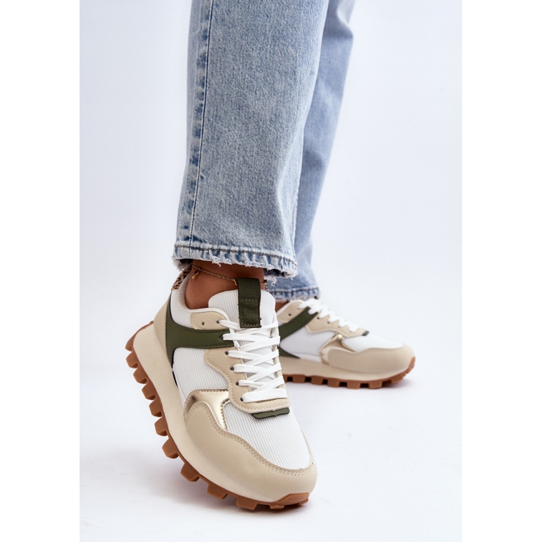 Női sportcipők bézs/zöld platformon 2
