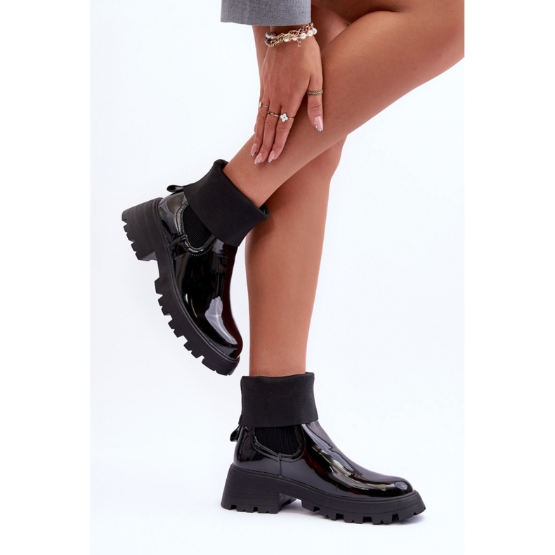 Step in style Chelsea csizma Model Pavo DES925M Black Lakier - Lépj stílusosan fekete 2 Step in style Chelsea csizma Model Pavo DES925M Black Lakier - Lépj stílusosan fekete 2