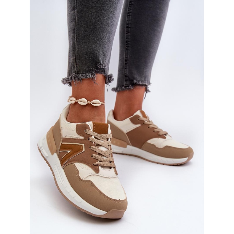 Barna platformú sportcipő 1