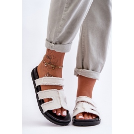 Női flip-flop lapos talppal, fehér 1