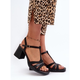 Női magas sarkú szandál Fekete 1