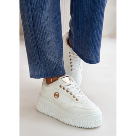 Vastag aljú sportcipő, fehér 1