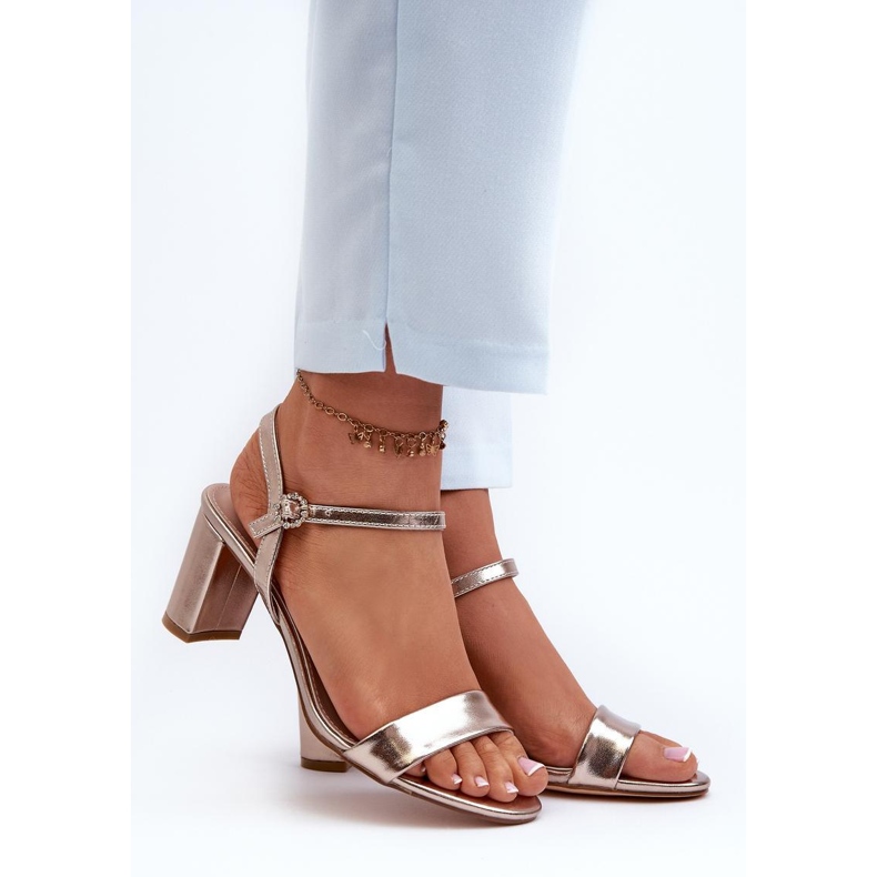 Arany/pezsgős szandál aranysárga 1