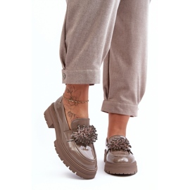 Női cipő díszítéssel az övön YL97, bézs 2