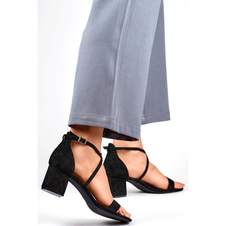 Női szandál 6895B blokkon, fekete 1 Női szandál 6895B blokkon, fekete 1