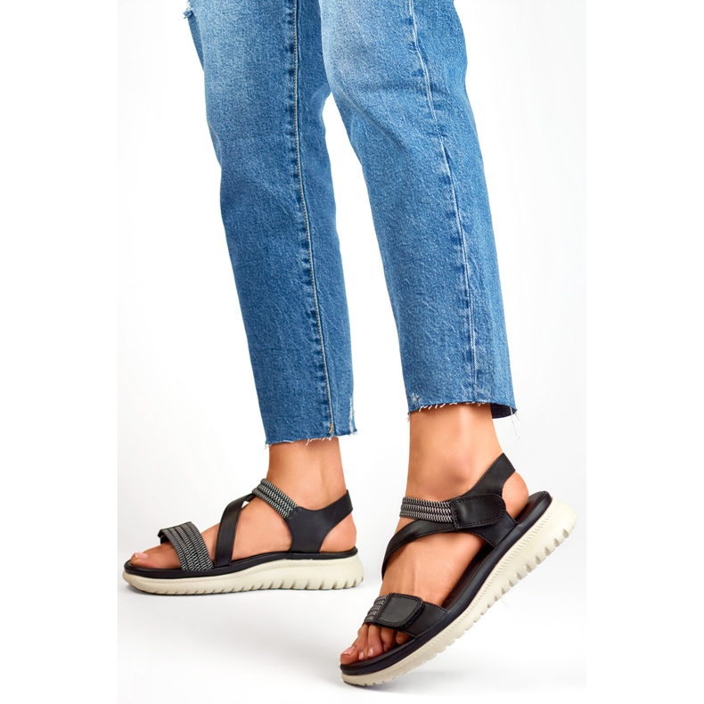 Női szandál BM051-3019-1B fekete 1