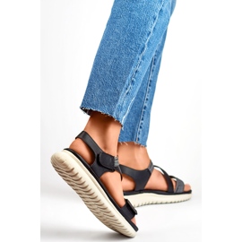 Női szandál BM051-3019-1B fekete 2