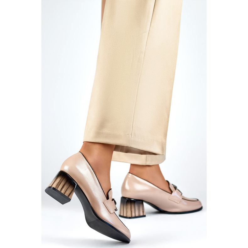 Női szivattyúk díszítéssel GD-FL477D.BE bézs 2