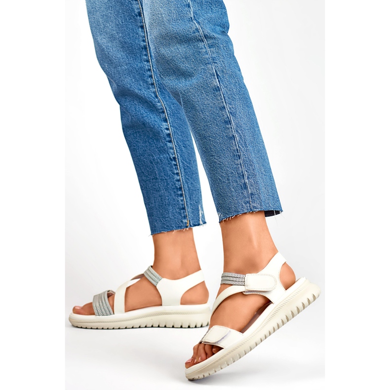Női szandál BM051-3019-1W fehér 1