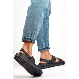 Női szandál díszítéssel JHC3071B, fekete 1