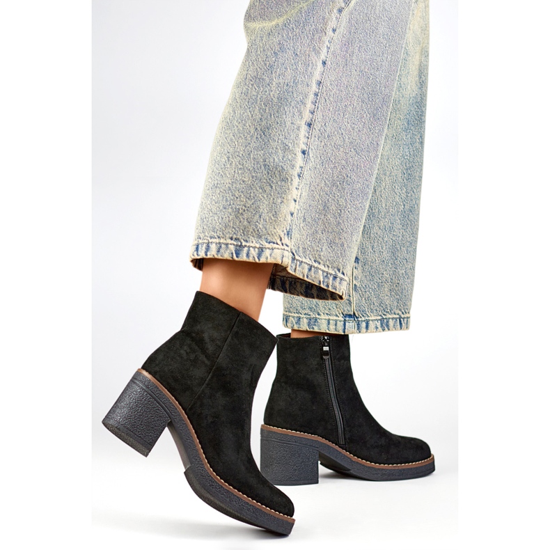 Női szigetelt csizma 9613B fekete 1