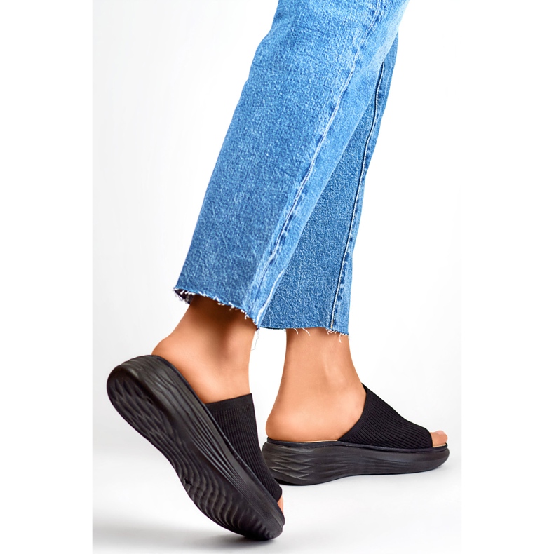 Szandál Flip-flop G3188-1B modell fekete - PRIMO 2