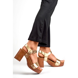 Modell 3993GO Arany szandál aranysárga 1