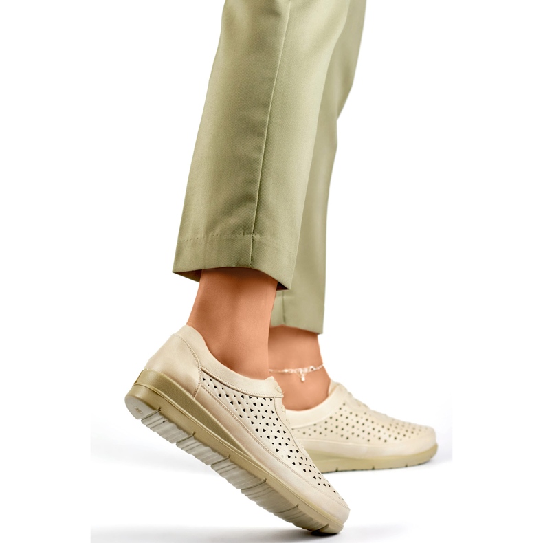 Női cipők 8615-4BE bézs 1