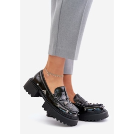 S.Barski Női lakkbőr cipő díszítéssel D&amp;A MR880-103 fekete 1