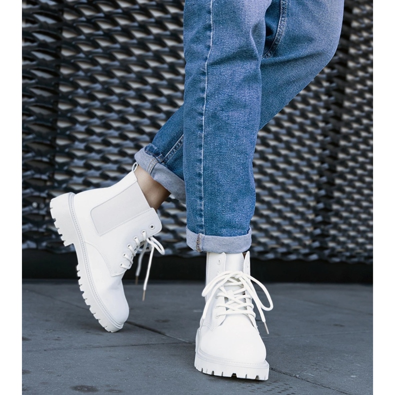 Brayna világos bézs színű hőszigetelt bokacsizma 2 Brayna világos bézs színű hőszigetelt bokacsizma 2