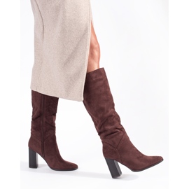 Barna velúr, térd feletti, magas sarkú női csizma 2