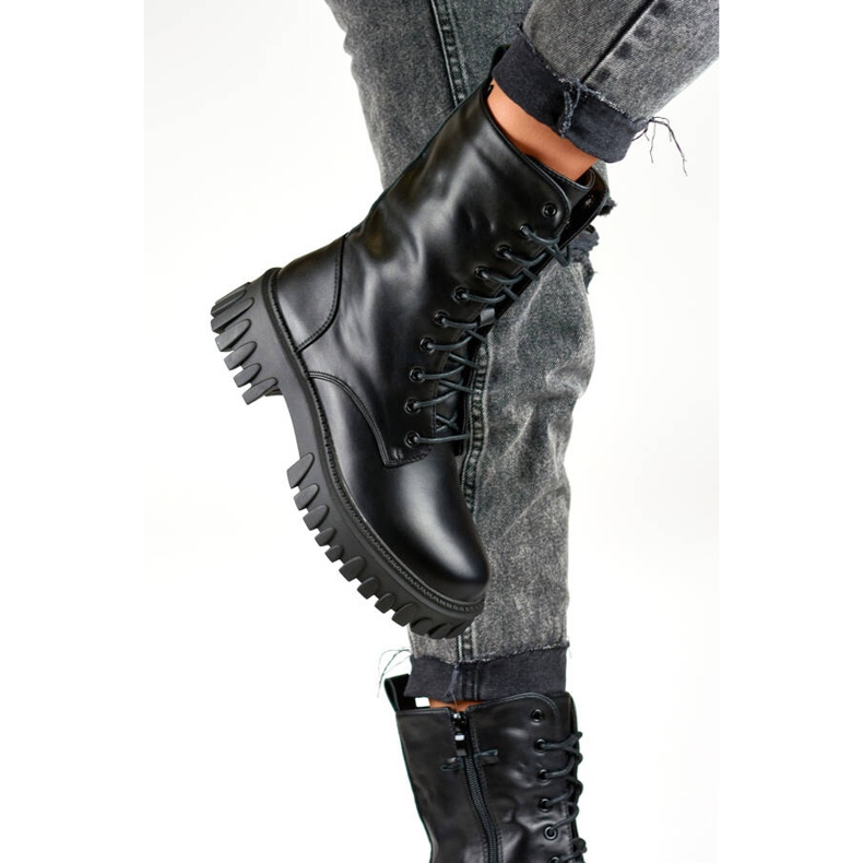 Női táskák levehető lánccal, fekete DE1150B 1 Női táskák levehető lánccal, fekete DE1150B 1