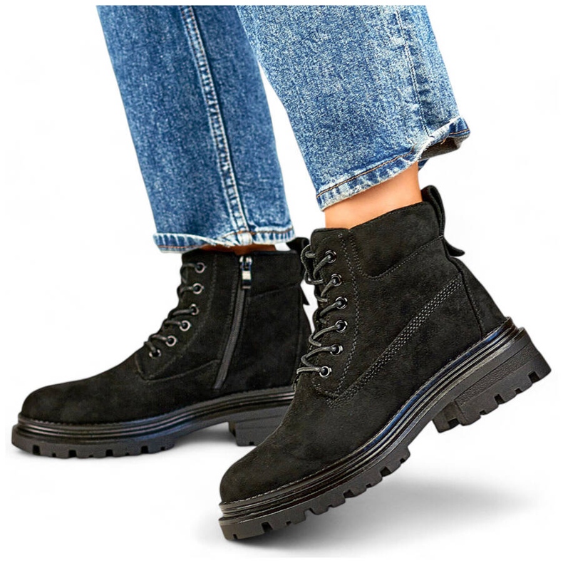 Női velúr szigetelt bokacsizma, fekete A5201B 1