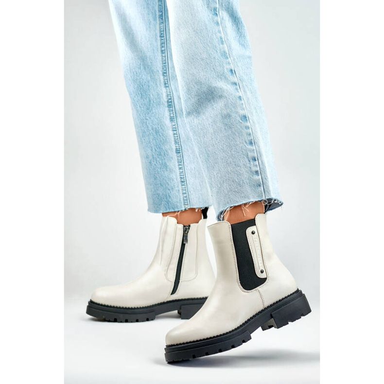 Női bokacsizma vastag talppal, világos bézs Laura La.Fi 250004BE-PU 1