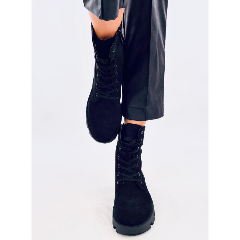 Pansy Black velúr munkáscsizma fekete 1