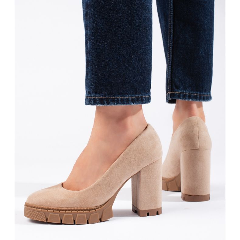 Női bézs velúr magas sarkú pumpák 2