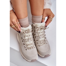 Női világos cipzáras csizma Lee Cooper LCJ-24-03-3071 világos bézs 2