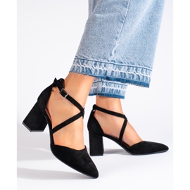 Velúr fekete női pumpák Sergio Leone-tól 1