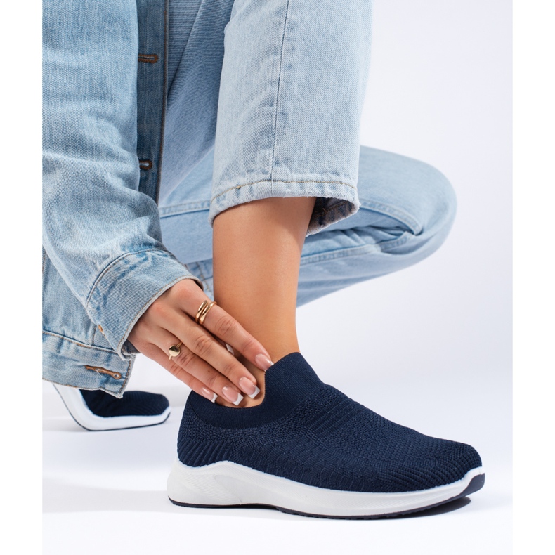 Sötétkék textil sportcipő 2