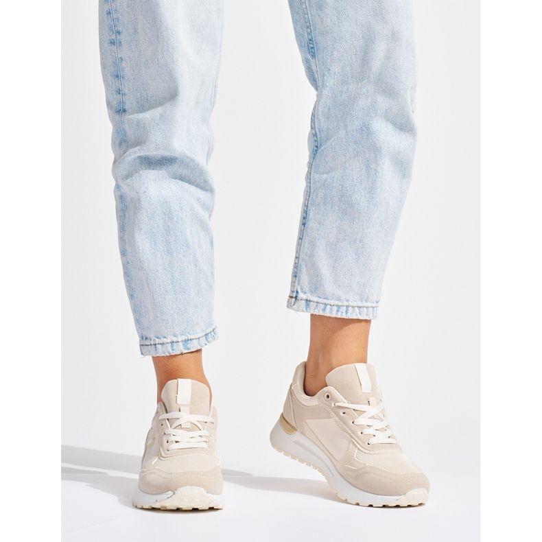 Női bézs színű sportcipő 1