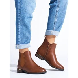 Barna színű klasszikus női csizma 1