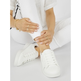 Fehér klasszikus sportcipő 1