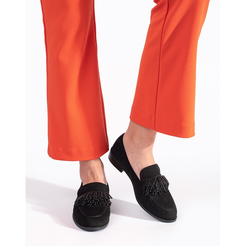 Női velúr mokaszinok gyöngyökkel fekete 1