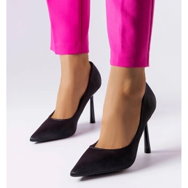 Vinceza Fekete tűk szatén bevonattal a Vincez-től 1