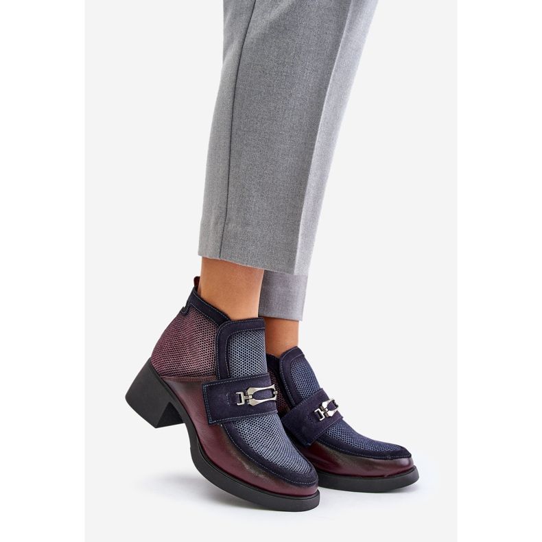 Bőr női csizma masszív sarkú díszítéssel Maciejka 06747-23 bordó-tengerkék piros 1