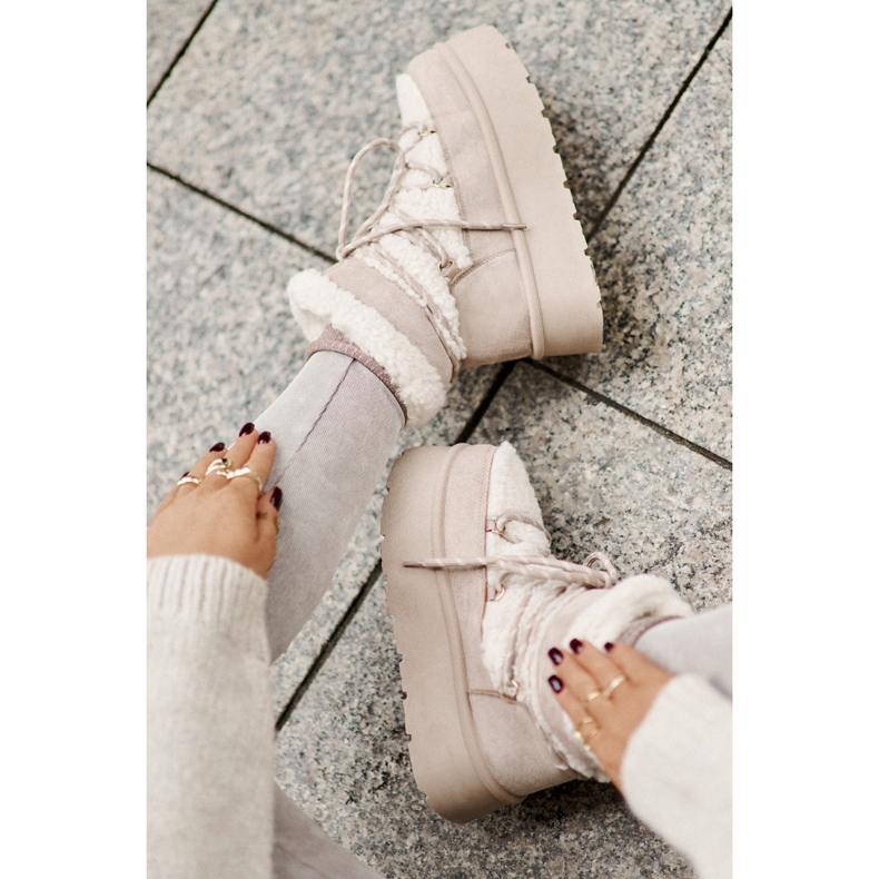 Platform hócsizma fűzővel Világos bézs Izathiel 2