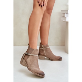 Zazoo 60478 Velúr magas sarkú csizma, szigetelt, cipzárral rögzítve, bézs 2 Zazoo 60478 Velúr magas sarkú csizma, szigetelt, cipzárral rögzítve, bézs 2