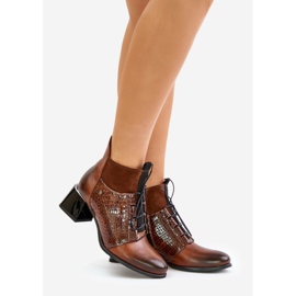 Zazoo 60503 barna bőr magassarkú csizma 1