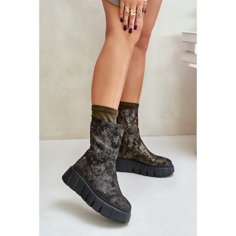 Bőr női csizma hatalmas platformon Maciejka 06766-09 Khaki zöld 2