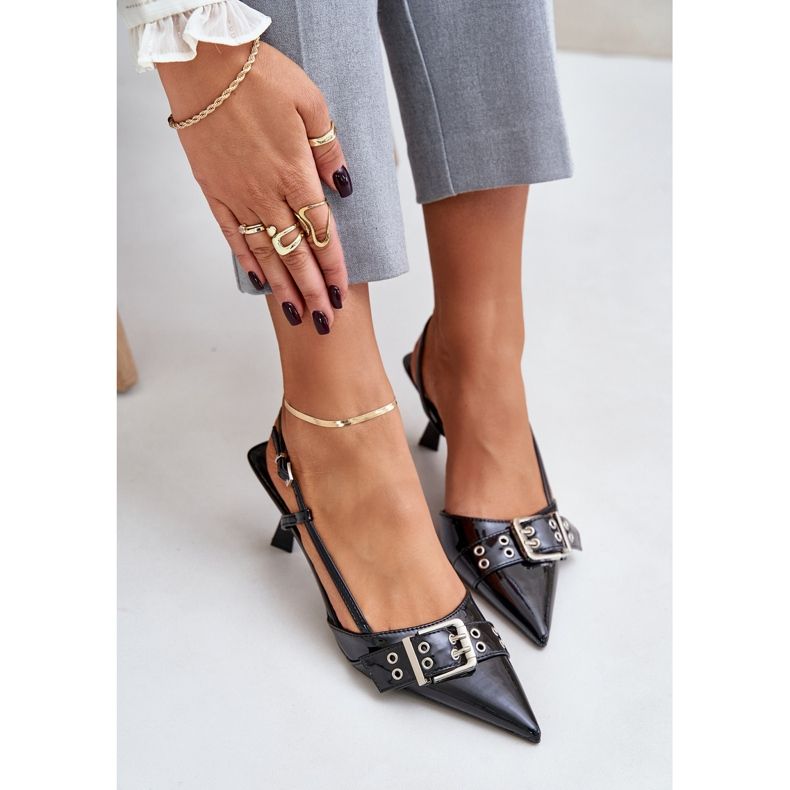 Fekete Zeisia patentos tűsarkú csattal 2 Fekete Zeisia patentos tűsarkú csattal 2