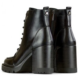 Női magas sarkú fűzős csizma, hőszigetelt téli cipő fekete 1