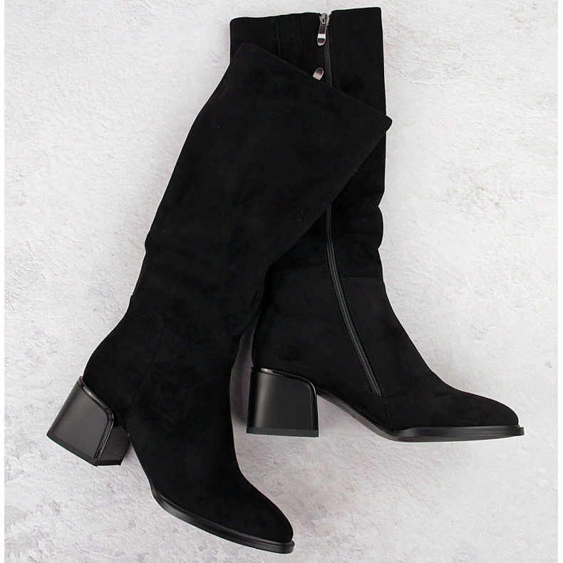 Fekete velúr női csizma tömbbel Filippo DKZ6603 1