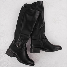 Elasztikus gumis női csizma, szigetelt, fekete eVento 7496 1