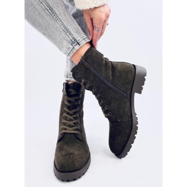 Bente Green fűzős munkásai zöld 2