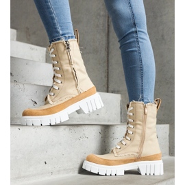 Bézs színű hőszigetelt Crispiero csizma 1